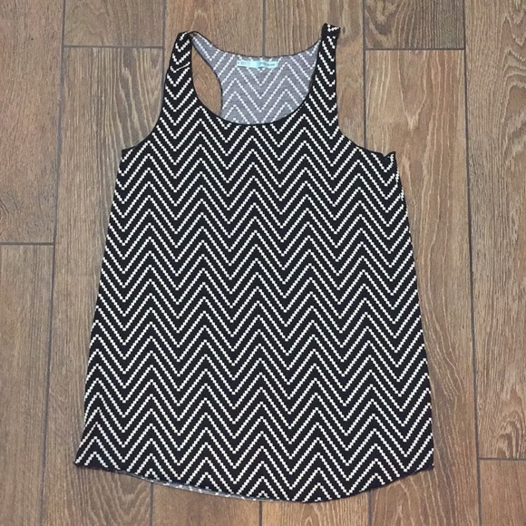 Maurices Tops - NWOT☀️Tunic Tank in Geometric Print